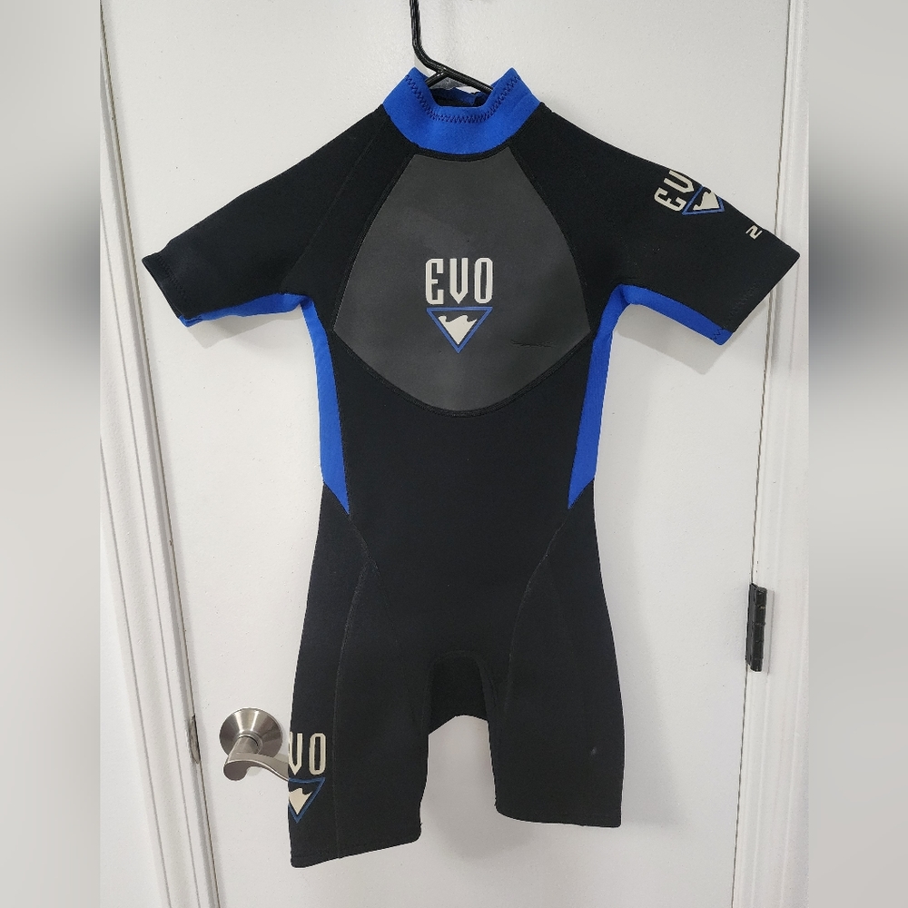 EVO Youth Shorty Wetsuit Sz. MED